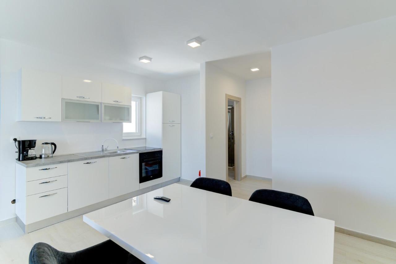 Apartmani Olimp สเวติยูไร ภายนอก รูปภาพ