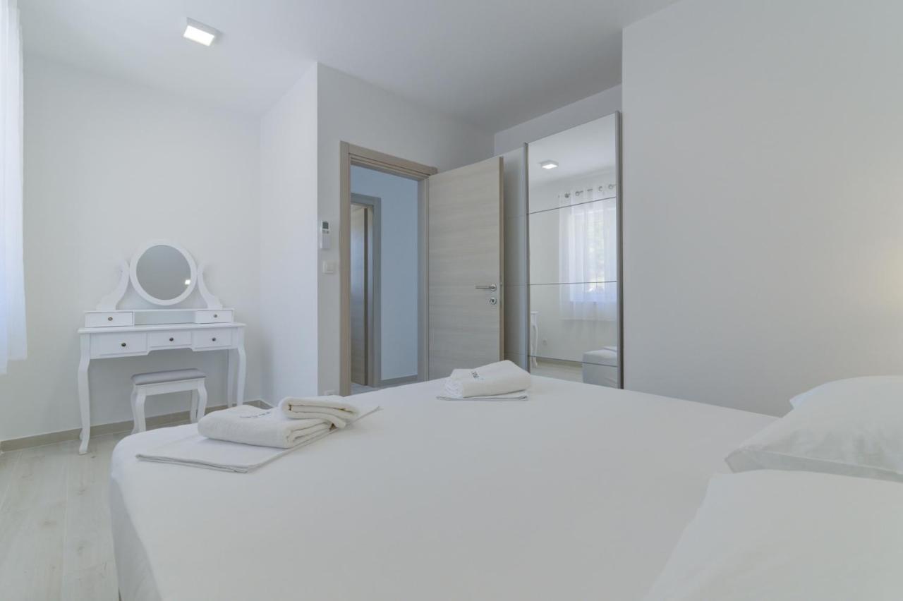Apartmani Olimp สเวติยูไร ภายนอก รูปภาพ
